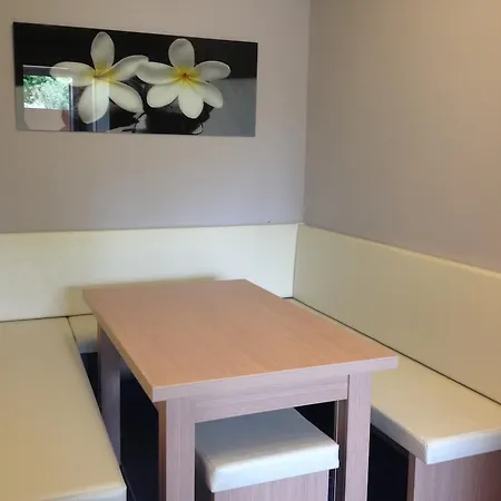 Apartment Karl Biograd Na Moru