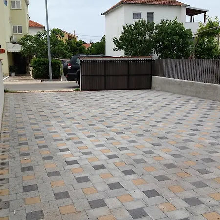 Apartman Karl *